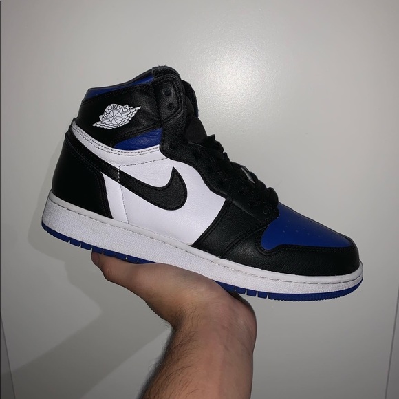 Jordan 1 royal toe size 6 - Picture 3 of 3